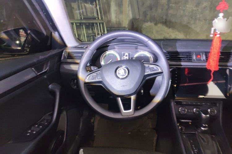 Used Skoda Superb 2018 TSI330 DSG Comfort Edition China V Standard Steering Wheel