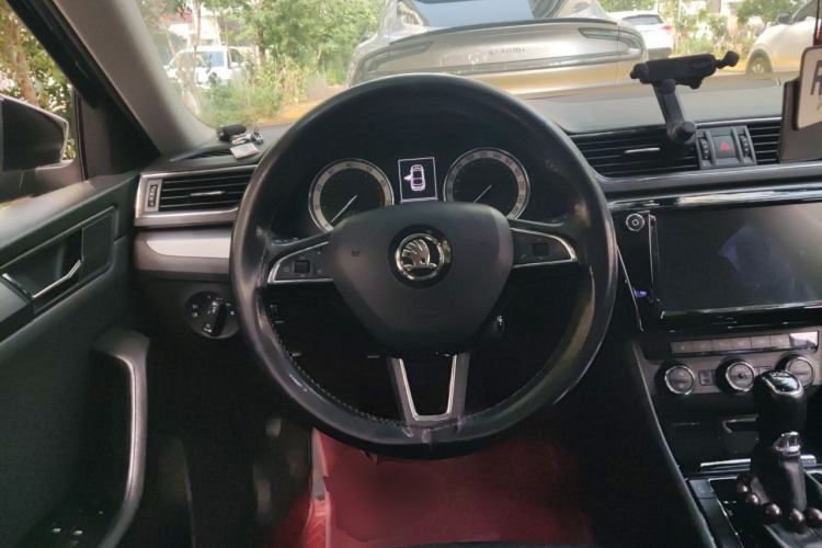 Used Skoda Superb 2018 TSI280 DSG Comfort Edition China V Standard Steering Wheel