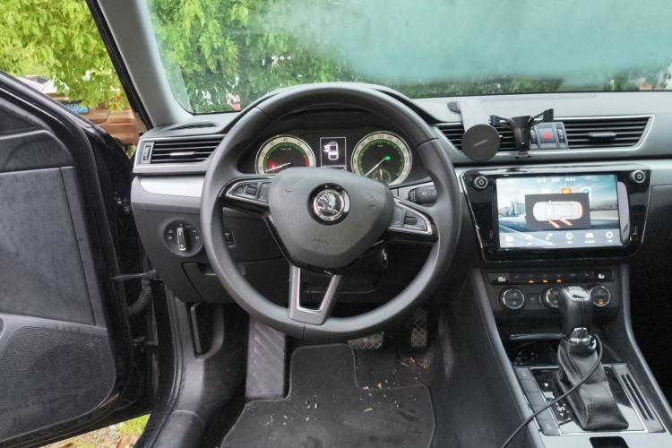 Used Skoda Superb 2018 TSI280 DSG Comfort Edition China V Standard Steering Wheel