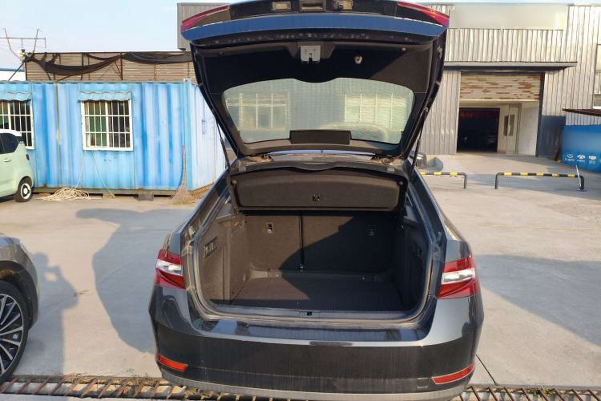Used Skoda Superb 2018 TSI280 DSG Standard Edition China V Emission Standard Trunk
