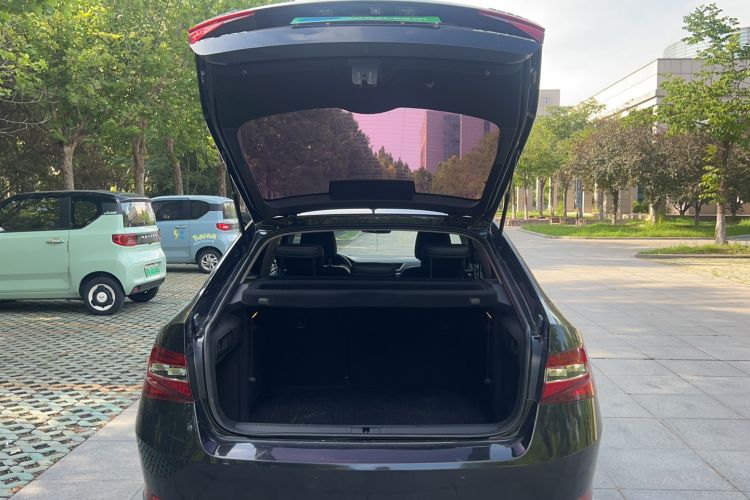 Used Skoda Superb 2018 TSI280 DSG Comfort Edition China V Standard Trunk