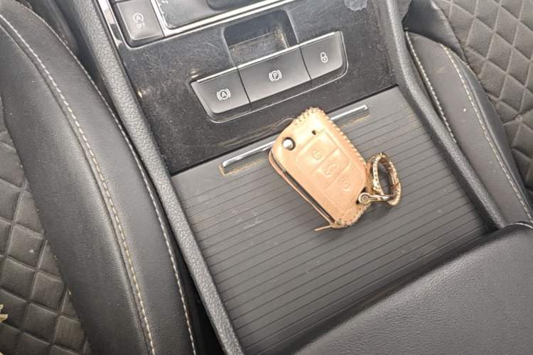 Used Skoda Superb 2018 TSI330 DSG Comfort Edition China VI Standard Vehicle Key