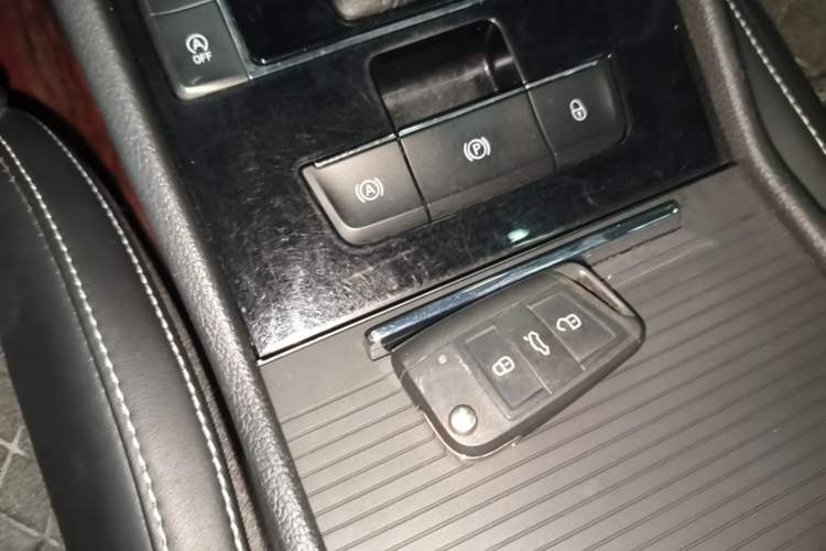 Used Skoda Superb 2018 TSI330 DSG Comfort Edition China V Standard Vehicle Key