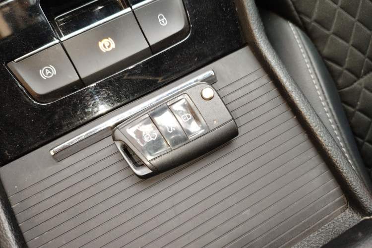 Used Skoda Superb 2018 TSI280 DSG Comfort Edition China V Standard Vehicle Key