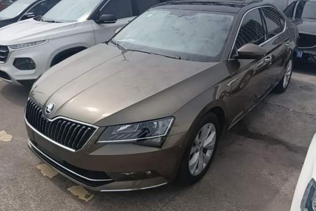 Używany Skoda Superb 2018 TSI330 DSG Comfort Edition China V Standard