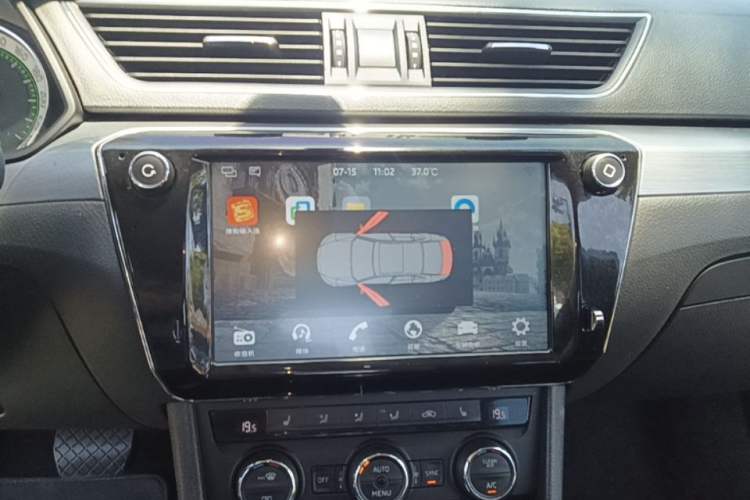 Used Skoda Superb 2018 TSI280 DSG Comfort Edition China V Standard Audio And AC Panel