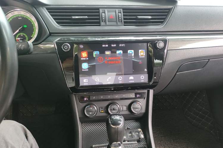 Used Skoda Superb 2018 TSI330 DSG Luxury Edition China V Standard Audio And AC Panel