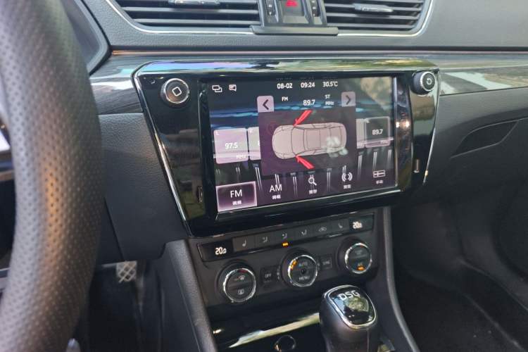 Used Skoda Superb 2018 TSI330 DSG Luxury Edition China V Standard Audio And AC Panel