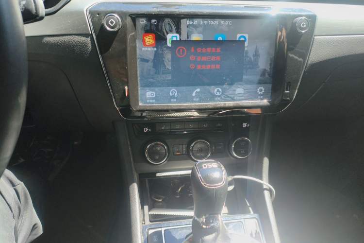 Used Skoda Superb 2018 TSI280 DSG Comfort Edition China V Standard Audio And AC Panel
