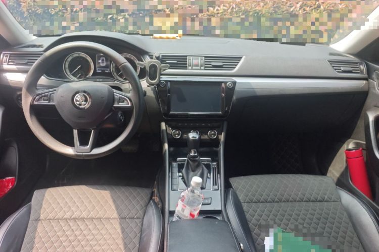 Used Skoda Superb 2018 TSI280 DSG Comfort Edition China V Standard Center Console