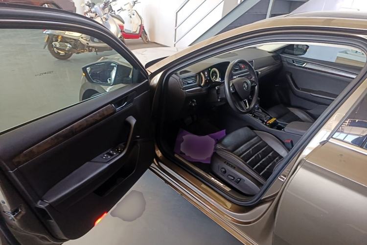 Used Skoda Superb 2018 TSI380 DSG Flagship Edition China V Standard Driver Seat
