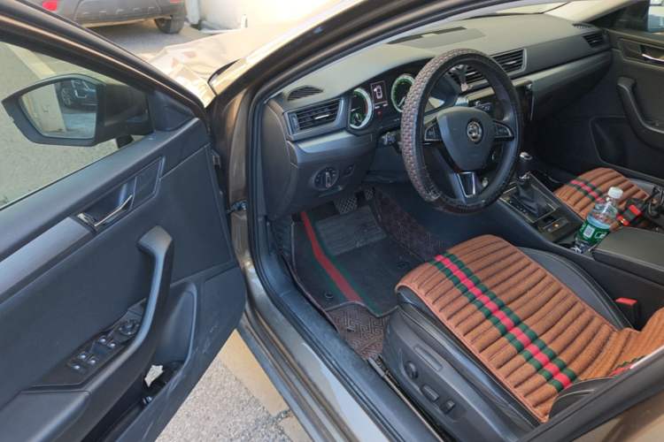 Used Skoda Superb 2018 TSI280 DSG Comfort Edition China V Standard Driver Seat