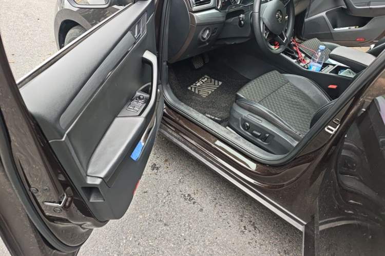 Used Skoda Superb 2018 TSI280 DSG Comfort Edition China V Standard Driver Seat