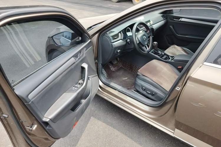 Used Skoda Superb 2018 TSI280 DSG Comfort Edition China V Standard Driver Seat