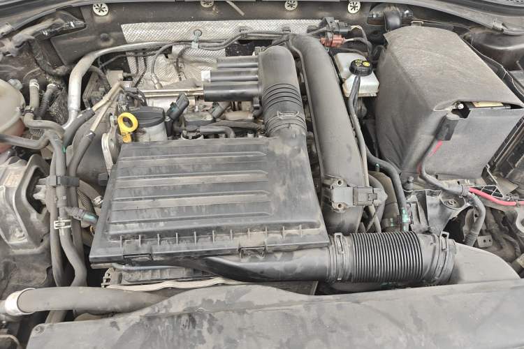Used Skoda Superb 2018 TSI280 DSG Comfort Edition China V Standard Engine Bay