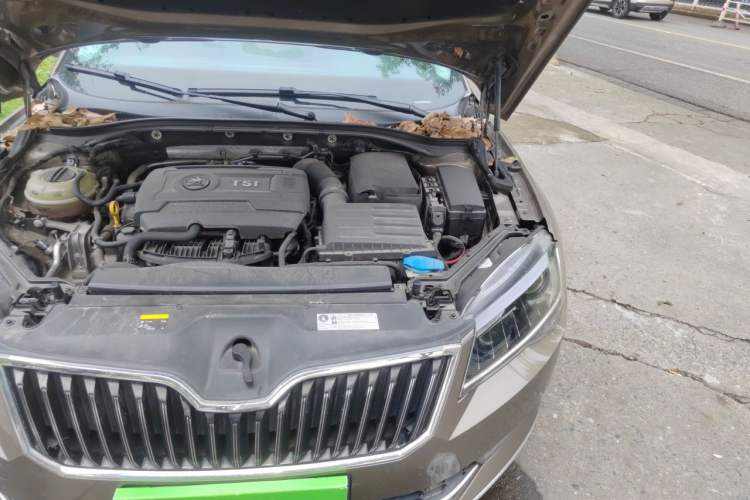 Used Skoda Superb 2018 TSI330 DSG Comfort Edition China V Standard Engine Bay Left
