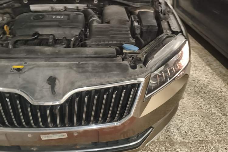 Used Skoda Superb 2018 TSI330 DSG Comfort Edition China V Standard Engine Bay Left