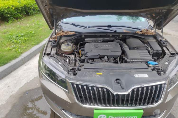Used Skoda Superb 2018 TSI330 DSG Comfort Edition China V Standard Engine Bay Right