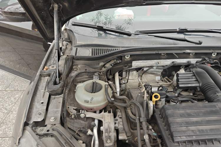 Used Skoda Superb 2018 TSI280 DSG Comfort Edition China V Standard Engine Bay Right