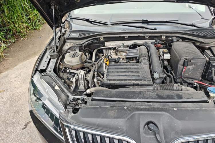 Used Skoda Superb 2018 TSI280 DSG Comfort Edition China V Standard Engine Bay Right