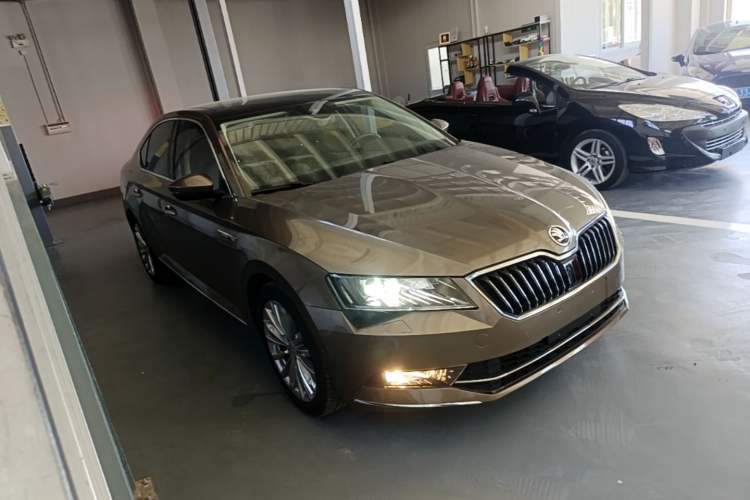 Used Skoda Superb 2018 TSI380 DSG Flagship Edition China V Standard Exterior 1