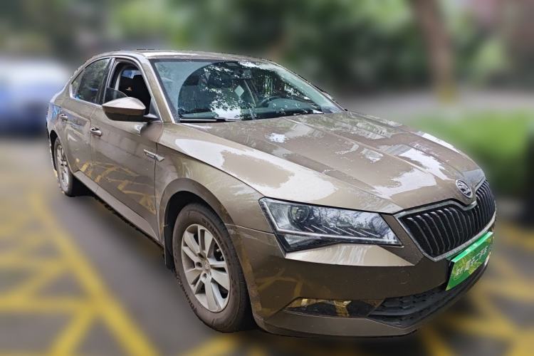Used Skoda Superb 2018 TSI280 Manual Standard Edition China V Standards Exterior 2