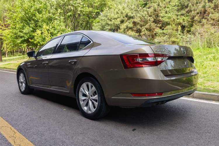 Used Skoda Superb 2018 TSI330 DSG Comfort Edition China V Standard Exterior 2