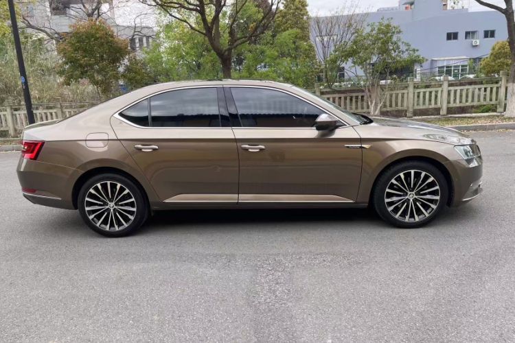 Used Skoda Superb 2018 TSI330 DSG Luxury Edition China V Standard Exterior 3