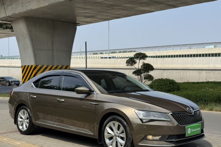 Used Skoda Superb 2018 TSI280 DSG Comfort Edition China V Standard Exterior 3