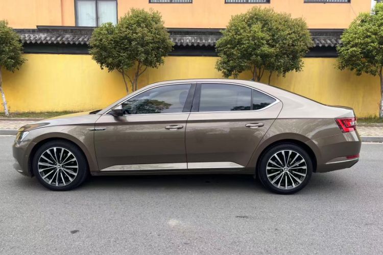 Used Skoda Superb 2018 TSI330 DSG Luxury Edition China V Standard Exterior 4