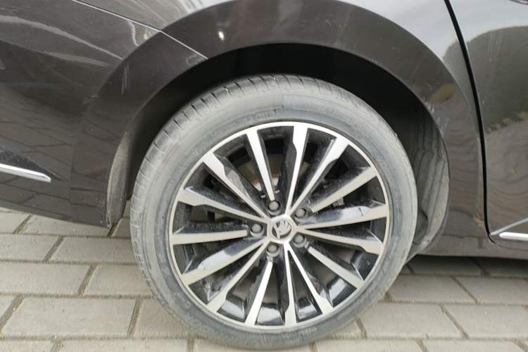 Used Skoda Superb 2018 TSI330 DSG Luxury Edition China V Standard Exterior 5