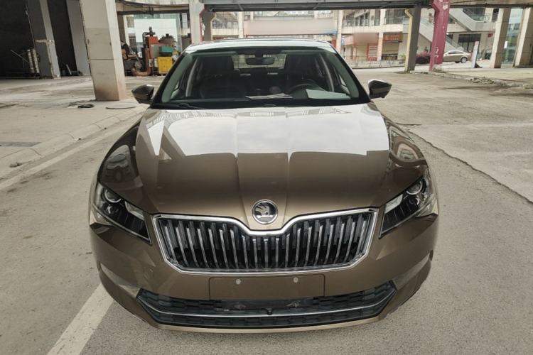 Used Skoda Superb 2018 TSI280 DSG Comfort Edition China VI Standard Front