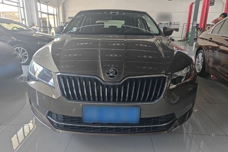Used Skoda Superb 2018 TSI330 DSG Comfort Edition China VI Standard Front