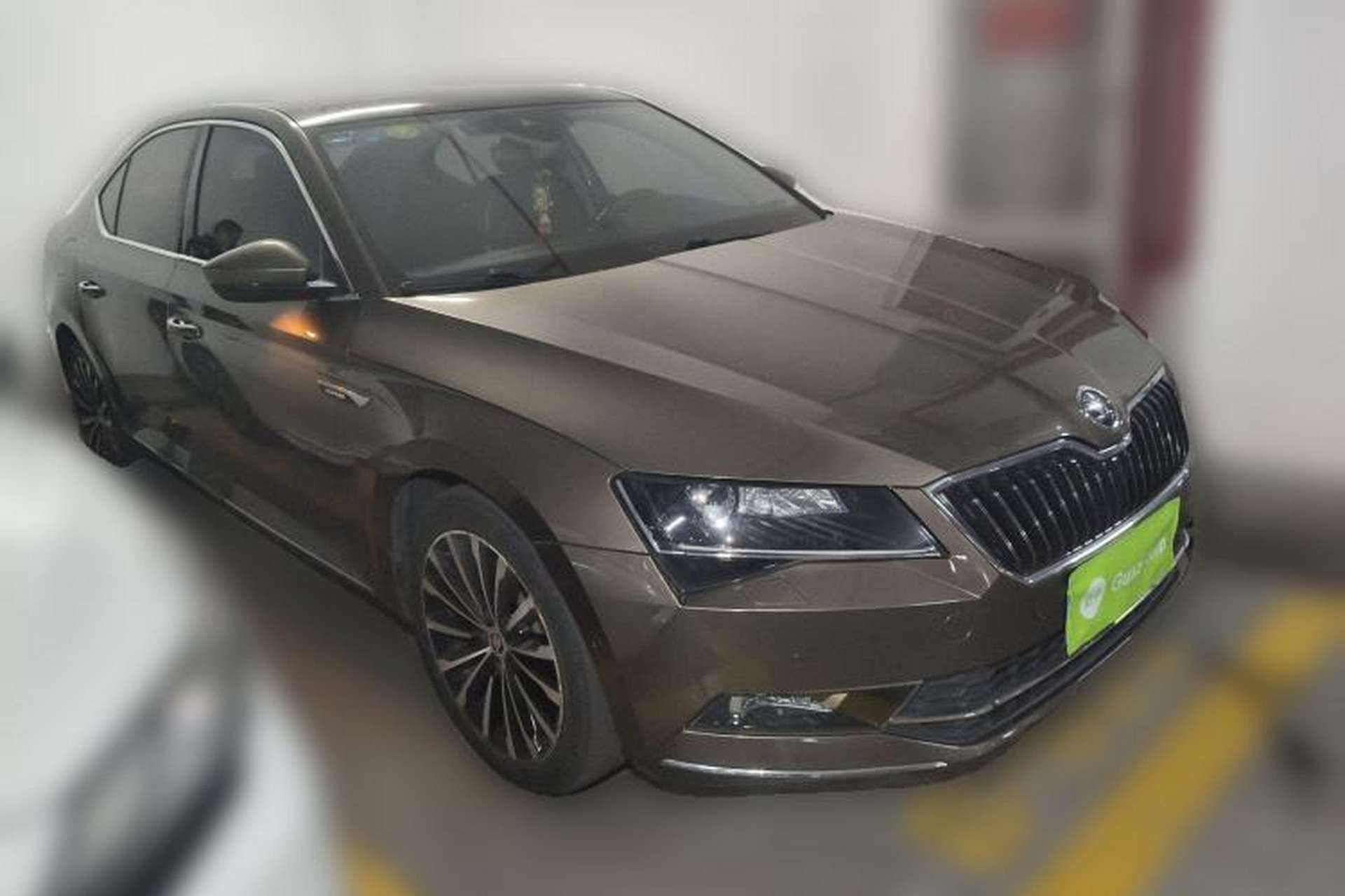 Used Skoda Superb 2018 TSI330 DSG Luxury Edition China V Standard Front Right 45 Deg