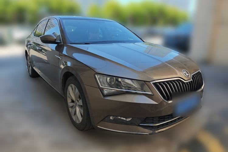 Used Skoda Superb 2018 TSI280 DSG Comfort Edition China V Standard Front Right 45 Deg