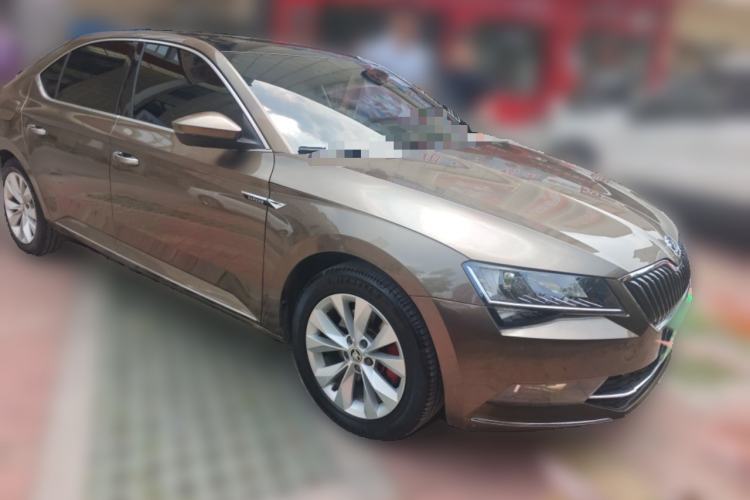 Used Skoda Superb 2018 TSI280 DSG Comfort Edition China V Standard Front Right 45 Deg