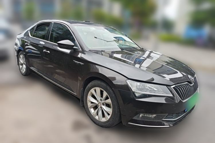 Used Skoda Superb 2018 TSI280 DSG Comfort Edition China V Standard Front Right 45 Deg