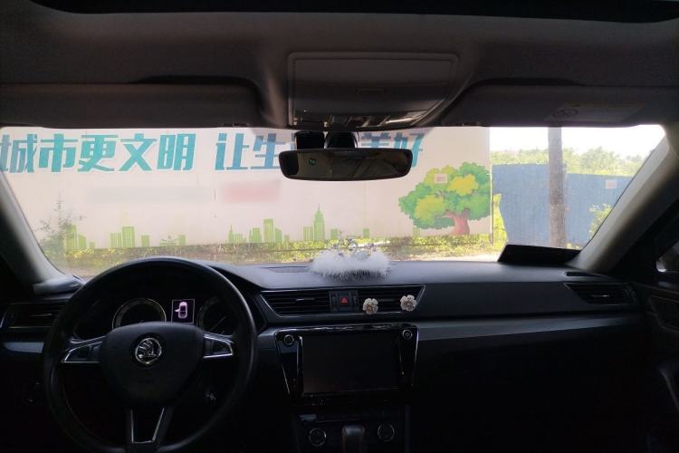 Used Skoda Superb 2018 TSI280 DSG Comfort Edition China V Standard Headliner