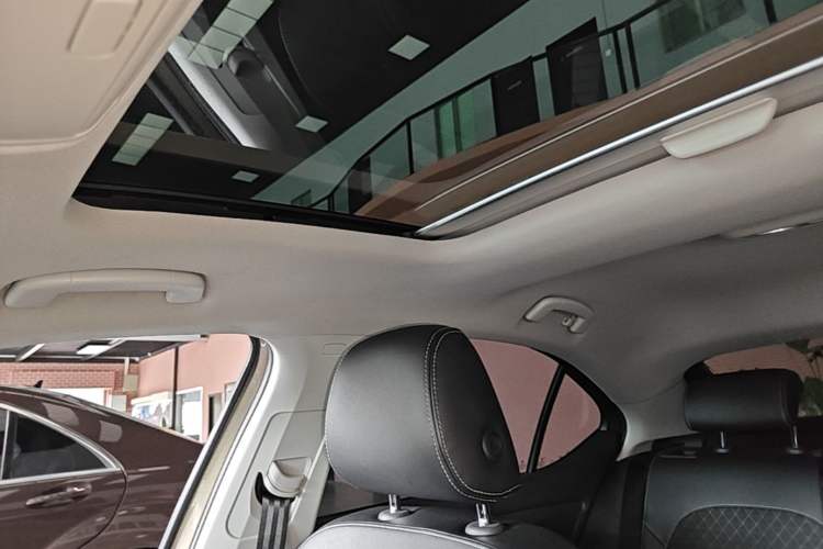 Used Skoda Superb 2018 TSI280 DSG Comfort Edition China V Standard Headliner