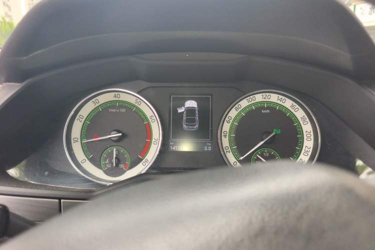 Used Skoda Superb 2018 TSI330 DSG Comfort Edition China V Standard Instrument Cluster