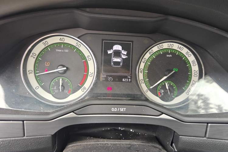 Used Skoda Superb 2018 TSI280 DSG Comfort Edition China V Standard Instrument Cluster