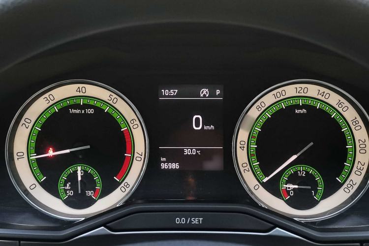 Used Skoda Superb 2018 TSI330 DSG Comfort Edition China V Standard Instrument Cluster