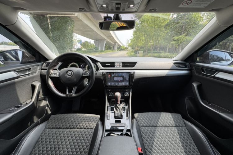Used Skoda Superb 2018 TSI280 DSG Comfort Edition China V Standard Interior 1