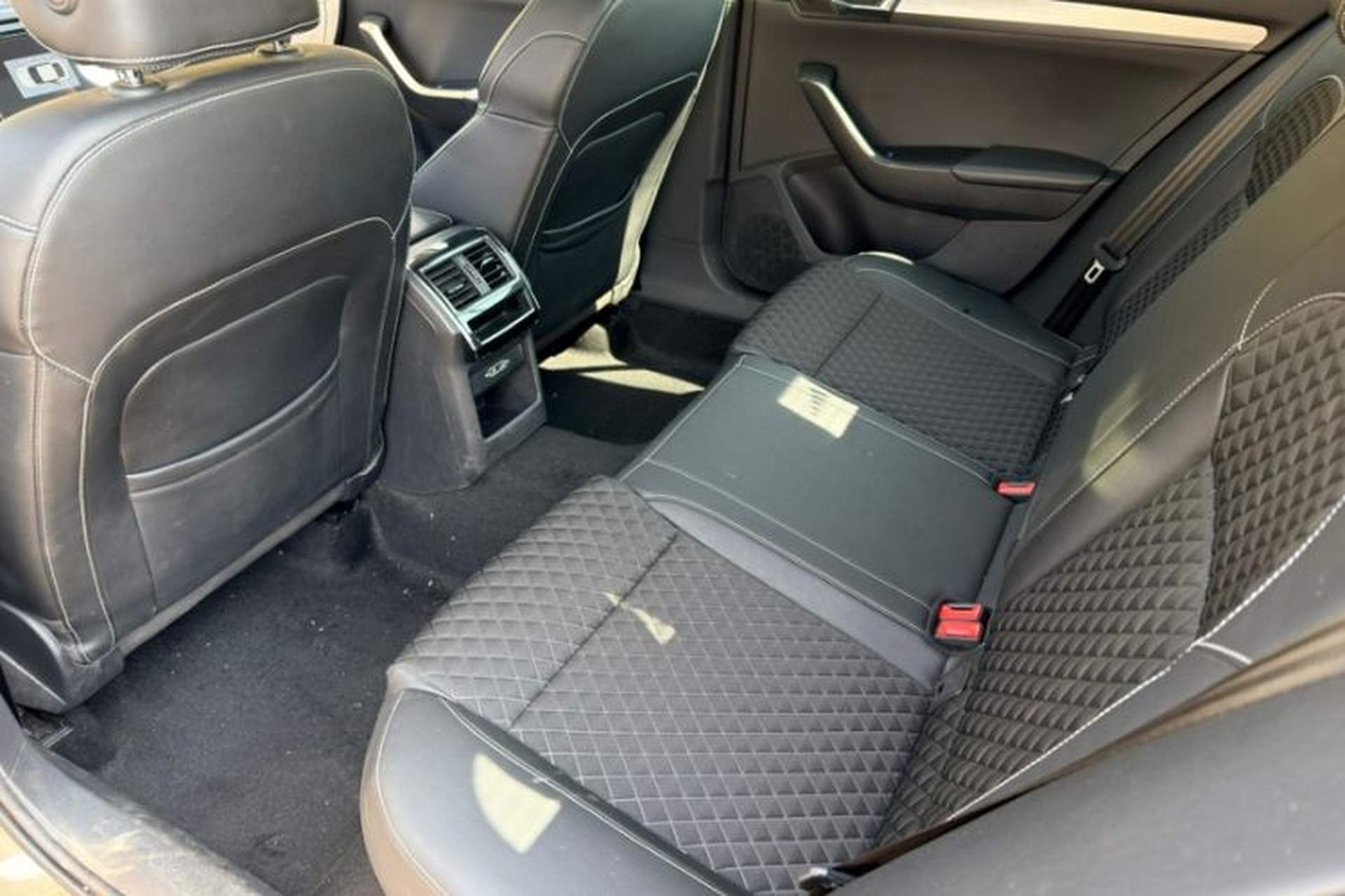 Used Skoda Superb 2018 TSI330 DSG Comfort Edition China V Standard Interior 11