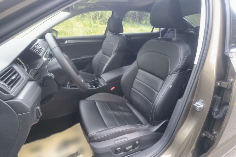 Used Skoda Superb 2018 TSI330 DSG Comfort Edition China V Standard Interior 5