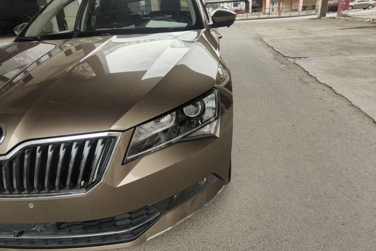 Used Skoda Superb 2018 TSI280 DSG Comfort Edition China VI Standard Left Front Headlight
