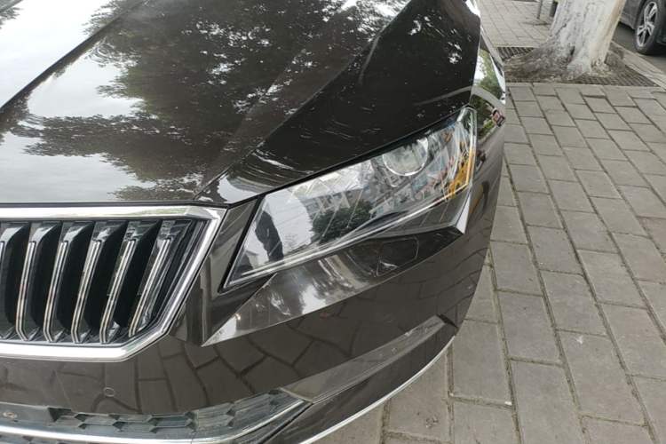 Used Skoda Superb 2018 TSI330 DSG Luxury Edition China V Standard Left Front Headlight
