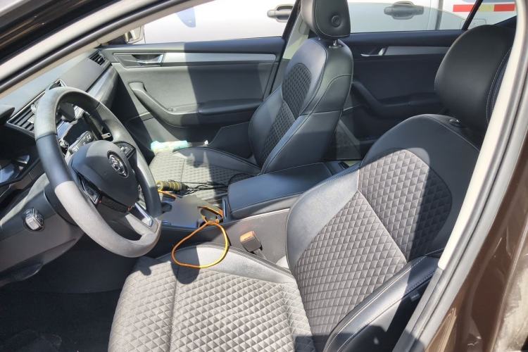 Used Skoda Superb 2018 TSI280 DSG Comfort Edition China V Standard Left Front Seat