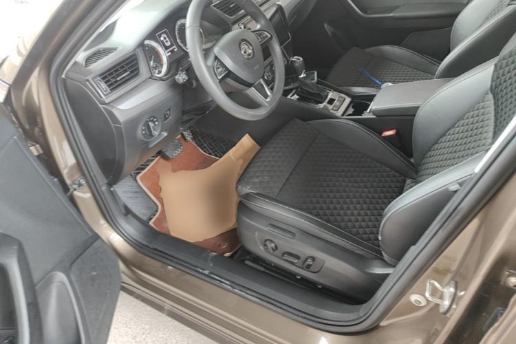 Used Skoda Superb 2018 TSI280 DSG Comfort Edition China VI Standard Left Front Seat