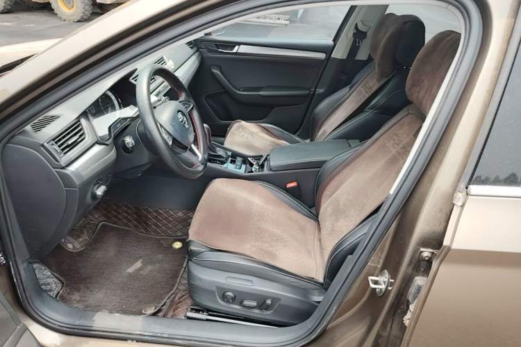Used Skoda Superb 2018 TSI280 DSG Comfort Edition China V Standard Left Front Seat